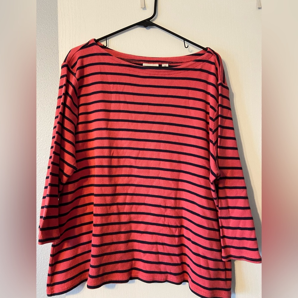 3/4 sleeve L.L. Bean top. Size 3x, fits true to size.
